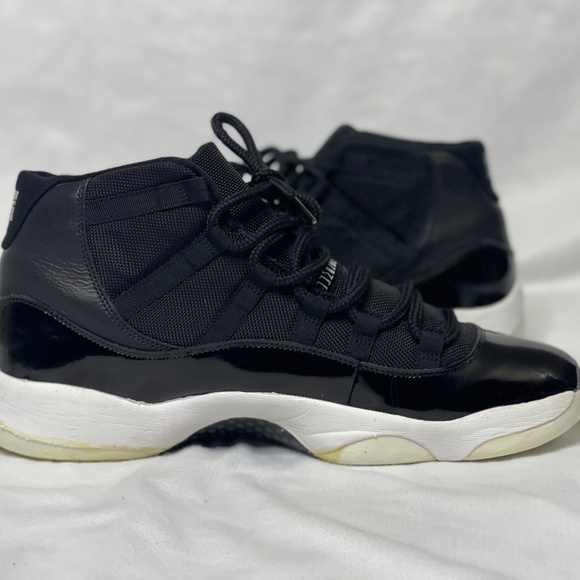 *RARE FIND!!!!* SIZE 12 - JORDAN 11 RETRO SPACE JAM 2009!!!! *RESTORE NEEDED!!!* - Picture 12 of 16